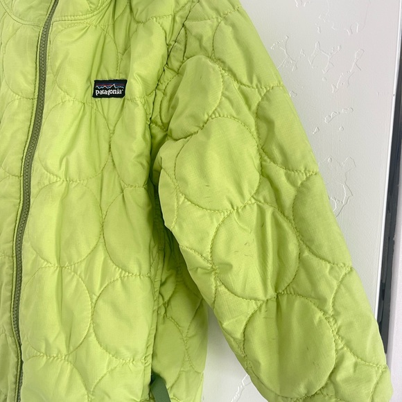 Patagonia Kids Green Quilted Jacket - Picture 2 of 11